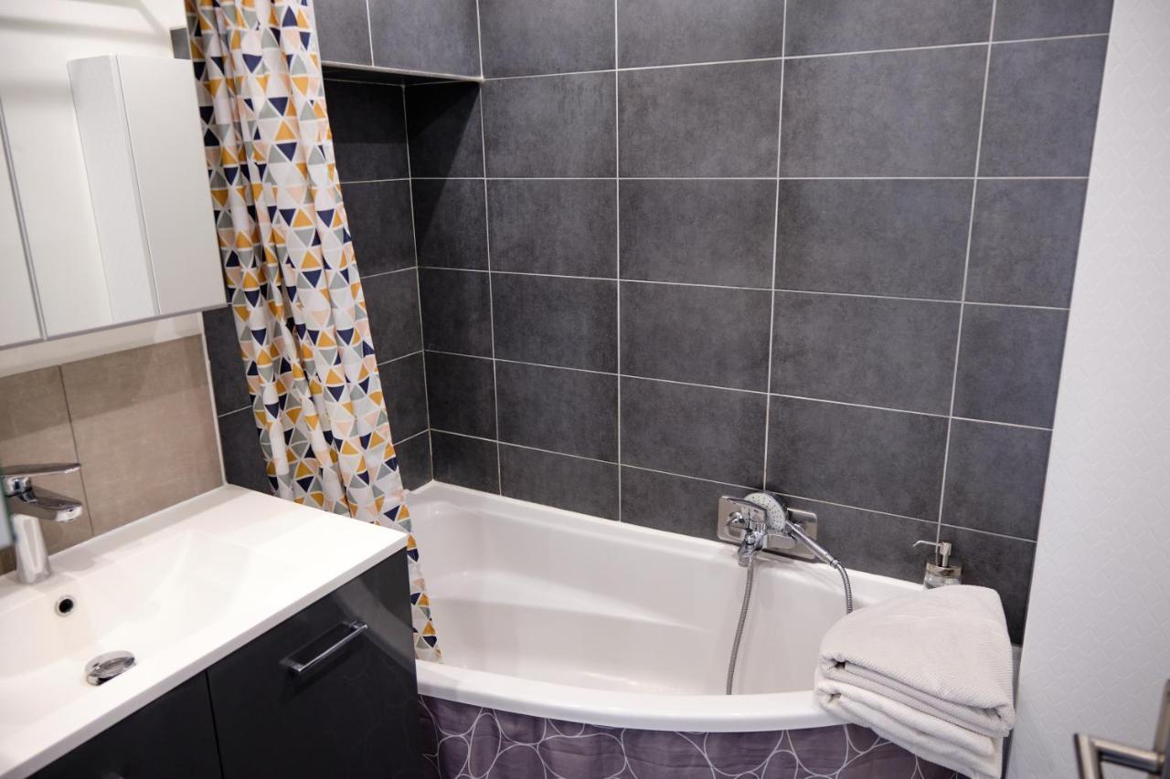 Two Bedrooms Modern Close To Tram Appartement Toulouse